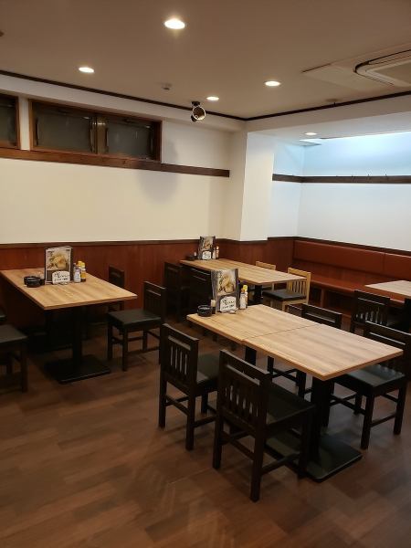 Banquets with a large number of people are welcome! Feel free to contact us for charters, etc. A Kyushu izakaya that you can enjoy in a relaxing Japanese atmosphere.