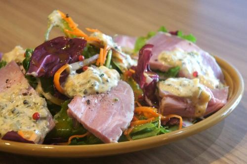 9/15(월)축

안녕하세요.
오늘도 하반신 미키 미키로 보내드립니다.
가와구치의 얇은 왕자 부엌 키이로 아베입니다.

3연휴 마지막 날 여러분 어떻습니까?

오늘은 할아버지 할머니에게 감사드립니다.
가지고 있는 동안

애정 코메코메 사토의 밥과 함께 가고 싶습니다.

오늘은 호박을 사용한 한 접시를 온 메뉴 🆕

『호박의 무스와 무화과의 레드 와인 컴포트🎃』

호박을 계피와 함께 끓여서 뒤집어 라.
생크림과 함께 무스에

신선한 깡패는 레드 와인과 홀 향신료에서
컴포트에

단맛 겸손한 호박 무스에 무화과의 컴포트를 올려
무스 아래에 구운 호두를 넣어라.
고소한 향기와 바삭한 식감이 보이는 숨김

모든 여자를 좋아하는 멋진 전채로 완성되었습니다 🫶

가벼운 빨간색이라도 좋다 👌🍷

시작에 꼭 시험해주세요 😋

그럼 오늘도 잘 부탁드립니다 👵👴🏻❗️

#kiiro #kitchenkiiro #키이로 #키친 키이로 #키이로 가와구치 #카와구치 #카와구치 음식 #카와구치 점심 #저녁 #와인 #나튀르 와인 #나튀르 와인을 마실 수 있는 가게 #프랑스 와인 #국산 와인 #이탈리아 와인 #나파 와인 #비스트로 #바루 #선술집 #전세 #카와구치 모토고 #하토가야 #스탭 모집 #아르바이트 모집 #호박