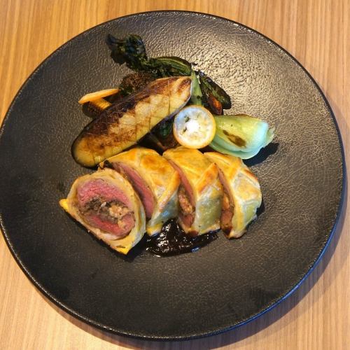 Limited to two meals per day: Ezo deer egg and foie gras pie