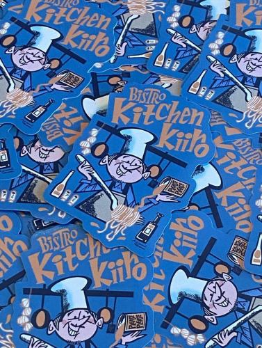 10/9(木)

お風呂掃除をしようとして蛇口からお水を出した時
間違えてシャワーを出してしまってひゃあぁぁ〜！って
なってしまった際
反射的にシャワーを止める私の手のスピードが速くてあまり
お水がかからなかった時
ふぅ〜さすが俺だぜぇと満ち足りた気持ちになるんだなぁ

おはようございます。キッチンキイロ安部です。

この度お陰様で無事に3周年を迎える事が出来ました。
皆様いつもありがとうございます🙇‍♂️

NEWステッカーも絶賛配布中ではございますが
NEW Tシャツのサンプルも届きましたので
2週間の受注生産・販売を本日スタートさせて頂きます🙌

Bee chan man Tee(オリジナルステッカー付)
¥5500(Tax in)

【BODY】
GOOD ON 
100% Cotton / 5.5 oz Jersey

良質なUSAコットンを使用した『10年着れる』
GOOD ONのベーシックTee！
@good_on_official 

size
S/M/L/XL
※写真のモデルは女性身長149㎝・Mサイズを着用

color:white

【Design】
@hirockshow_illustration 
イラストレーターとして、多くの雑誌・書籍・ポスターのイラストを中心に某大手企業のキャラクター製作からTシャツデザインまで幅広く手掛け、活躍されている川口が誇る巨匠HIROCKSHOWさんに手掛けて頂いたkiiro限定デザイン！

【受注期間】
2025年10月9日(木)〜2025年10月26日(日)

【お渡し期間】
11月中頃納品予定
入荷次第お客様に個別にご連絡させて頂きます。
店頭にてお支払いと受け渡しになります。
お支払いは現金・クレジットカード・PayPayのいずれかより
受け渡しの際にお願い致します。

【ご注文方法】
InstagramのDMまたはお電話にて
ご連絡下さいませ。DMの方はお名前・電話番号・希望サイズを
お願い致します。

以上となります。
何かご不明な点がございましたらお気軽にご連絡下さいませ。

約2週間の短い受注期間ではございますが、
ベーちゃんマンTee是非よろしくお願い致します☺️

それでは皆様のご連絡心よりお待ちしております🙌

#kiiro #kitchenkiiro #キイロ #キッチンキイロ #キイロ川口 #川口 #川口グルメ #川口ランチ #ディナー #ワイン #ナチュールワイン #ナチュールワインが飲める店 #フランスワイン #国産ワイン #イタリアワイン #ナパワイン #ビストロ #バル #居酒屋 #貸切 #忘年会 #1人飲み #女子会 #赤羽 #鳩ヶ谷 #川口元郷 #スタッフ募集 #アルバイト募集 #hirockshow #goodon