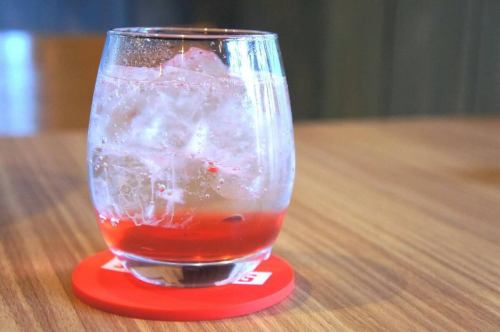 2月24日（星期二）

“美丽”

自古以来，人们就一直在追求它，而且直到今天，它仍在不断改变形状。
继续跑一场看不到终点的马拉松
这是我们永恒的主题之一。

早上好。一位热爱美却不被美所爱的老人
我是来自 Kitchen Yellow 的 Abe。

你喜欢美好的事物吗？

自然之美，绘画之美，心灵之美，泪水之美

这个世界上有很多美好的事物。
我今天想倡导的是友谊的美好。

是巴迪。一个身材不错的哥们儿。

作为一家餐厅，我们希望追求
巴迪的美貌。
我们衷心感谢所有光临 Kiiro 并变得更加美丽的顾客。
我希望你回家。

这就是背后的思路。
新鲜水果、醋和香料
腌制水果醋系列🍎

它的名字叫“美丽身体酸痛🏄‍♀️”

人们普遍认为酸味食物对身体有益。
一种新饮品诞生了。
甜中带酸。目前是葡萄，但会根据季节变化而改变。不含酒精的饮料也可以🙆‍♂️

由内而外散发美丽

女人更加美丽

老年男性追求的是曲线优美的身材。

我希望你拥有完美的身材。

我不知道它对美容有什么影响，但请您试试看吧☺️

感谢您今天一如既往的支持😊❗️

#kitchenkiiro #天然葡萄酒 #小酒馆 #川口 #餐厅