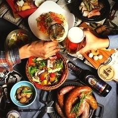 ５０種食べ放題★名物ローストビーフ、から揚げも！お得過ぎる【食べ放題コース３０００円】