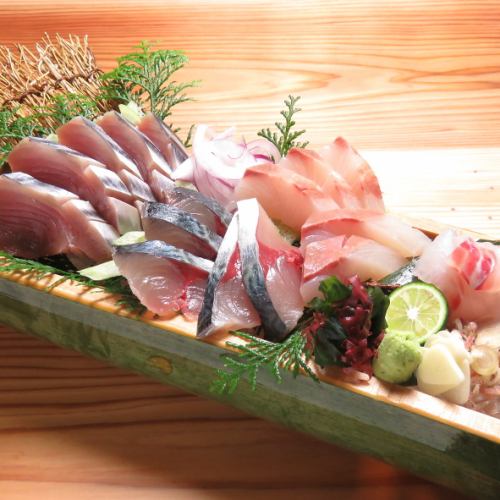 須崎直送！朝獲れの新鮮魚介や、高知といえば…の鰹タタキもあります！