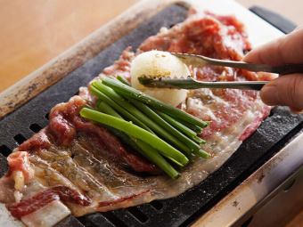 The second generation specialty is the wrappable kalbi of Japanese black beef