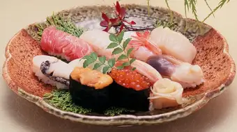 特々 11カン 出前価格3980円。店内価格4180円。