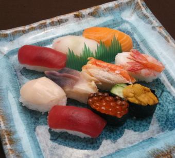特上生 10かん 出前価格2880円。店内価格3080円。
