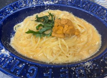ウニのクリームパスタ