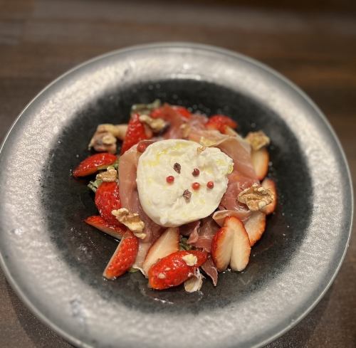 季節のフルーツサラダ