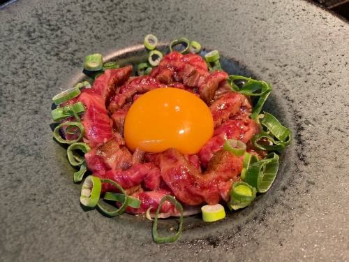 黒毛和牛のユッケ