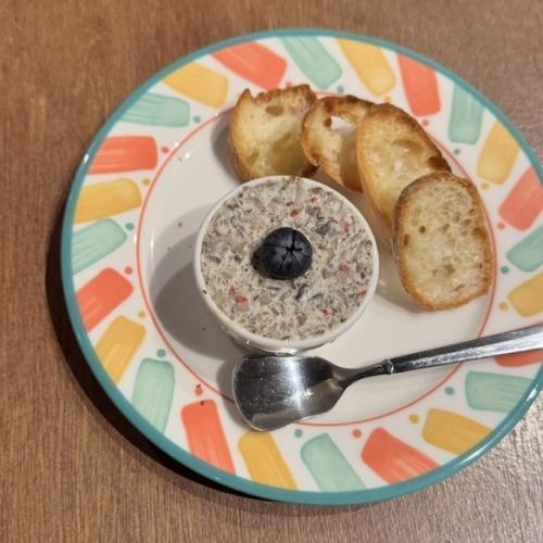 【NEW】キノコのパテカナッペ