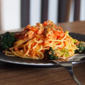 【NEW】ツナとブロッコリーのトマトパスタ