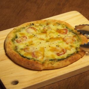 멸치와 제노베제 피자
