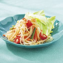Green papaya salad