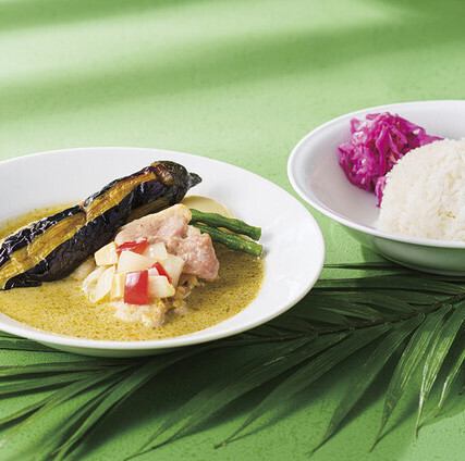 Chicken and eggplant green curry