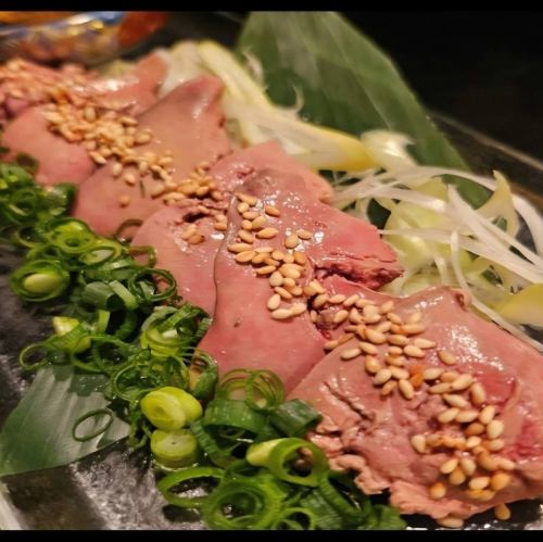 特上白レバーレア刺し