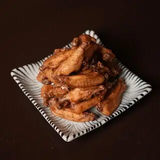 日本一の手羽先唐揚げ！手羽先2人前で飲み放題！60分2000円！90分2680円！