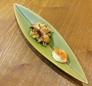 お魚屋さんのエイヒレ