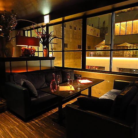 一個溫馨舒適的空間♪ 非常適合與愛人共度時光或慶祝生日。