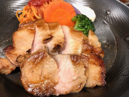 No. 1 受欢迎的午餐! Yamayuri Pork Grill