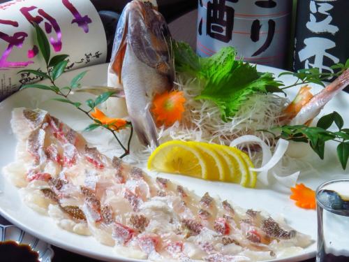 焼鳥だけじゃない！厳選した鮮魚も自慢です！！