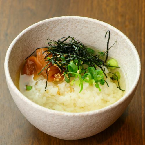 出汁茶漬け（南高梅・塩昆布）