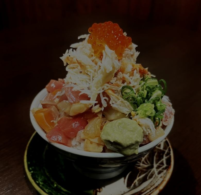 北海道産タラバガニ乗せ七宝海鮮丼＆茶漬け定食