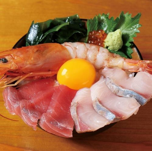 海鮮三色ひつまぶし丼ランチ