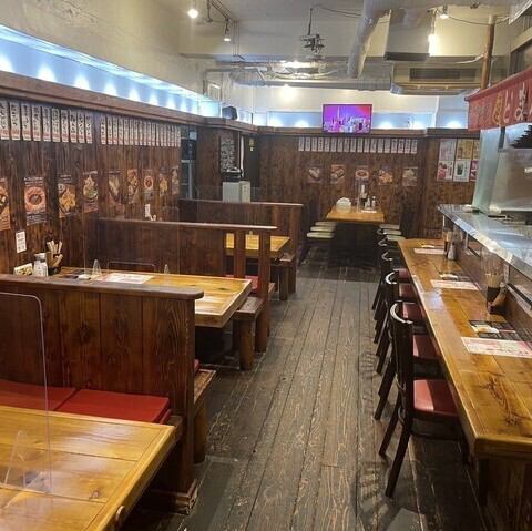 周りを気にせずわいわいと楽しみたい団体様には、貸切のご利用がおすすめです！当店ではプライベート感を大切にしており、忘年会や同窓会など、大人数での宴会も大歓迎。お客様だけの特別な空間で、料理とドリンクを心ゆくまで満喫いただけます。まずはお気軽に、貸切のご相談をどうぞ。