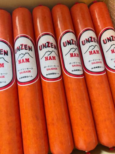 🔥來到這家酒吧，感受九州美食滋滋作響的美味，愛上它吧！

[博多鐵板燒烤肉Domannaka] @tpdomannaka
在東京竹野塚市體驗博多的正宗風味和熱辣口感！
九州特色美食全套，包括鐵板烤肉、雞皮、一口大小的煎餃和馬肉刺身，全部從熊本直送🍖✨

🆕📢
五道菜式大比拼！盡情享用美味午餐，包括博多鐵板燒、中津炸雞、海鮮蓋飯和魔鬼鐵板燒蓋飯。 🍚✨ 除了標準份量，還有迷你份量可選。
我們也提供小杯啤酒和午餐咖啡☕🍺

🫕 晚上，我們提供特別課程「6場火鍋大戰」。
黑豬肉涮涮鍋、黑和牛火鍋、水炊、明太子蘑菇火鍋、辣麵火鍋、蒸餃火鍋
6 種菜色無限量暢吃暢飲（120 分鐘/4,800 日圓）！

🚶‍♀️許多顧客來自草加、越谷和足立地區！
熱鬧的氣氛與熱情周到的員工，無論白天或晚上，都能讓您滿意而歸！

🍺我們還有各種各樣的酒精飲料，包括果肉豐富的酸味飲料和九州燒酒。
最後一道菜，一定要嚐嚐“肉和牛蒡天婦羅烏龍麵”，絕對不會讓你失望！

📍在東京市中心，就能品嚐到九州風味。我們期待您的光臨！
#無限量火鍋
#馬肉刺身
#福岡料理
#竹之塚站
我想認識美食愛好者
九州料理
#東京居酒屋
#博多料理居酒屋
#九州美食
#竹野塚站午餐
竹野塚站東口
博多料理