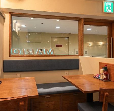 2名がけテーブル席