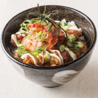 トッピングカレー／やきとりのキムマヨ丼／明太子パスタ