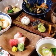 Enjoy a slightly luxurious kaiseki course for lunch.