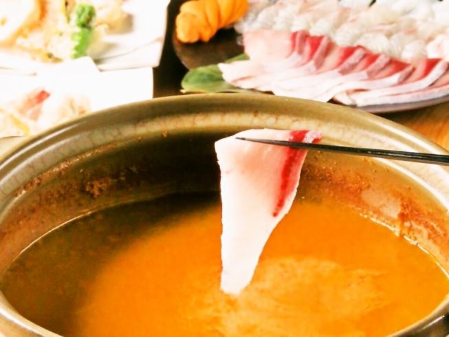 豪華【充分發揮海膽的味道】海膽涮鍋套餐 5,500日圓（含）