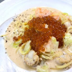 Sea urchin and salmon roe cream