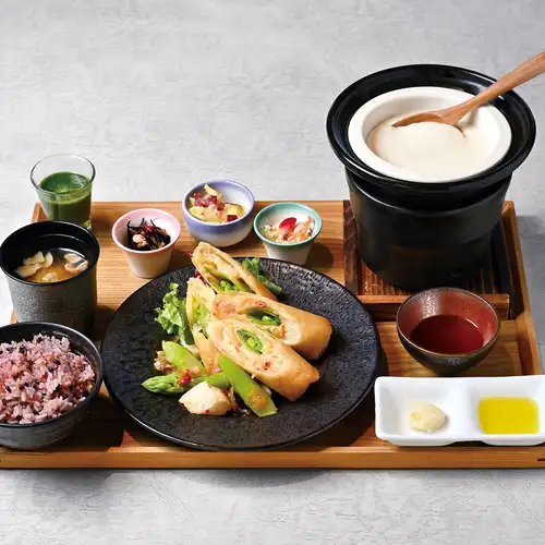えびのクリーム春巻き膳