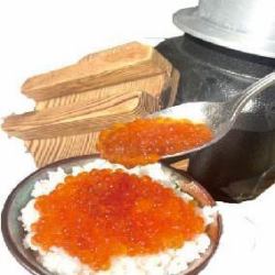 自家製醤油に付け込んだイクラぶっかけ釜めし イクラぼちぼち