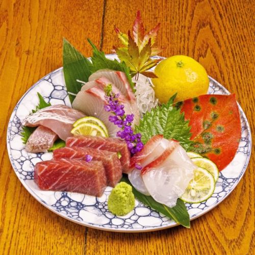 Specially selected by the head chef! Assorted sashimi