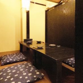 【豪華な空間で特別な時間を！】お座敷個室が20～30名様利用可能♪会社宴会や各種パーティーにおすすめなプライベート空間で、美味しいお食事を楽しむことができます。飲み会や特別なイベントにも良く、心温まるひとときを過ごせる場所。大勢で集まってもくつろげる空間で、笑顔と美味しい料理が溢れる豪華な時間を！！