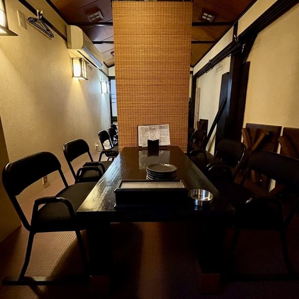 【個室あり】テーブル席・掘りごたつ個室も多数ご用意！少人数での落ち着いた空間で飲み会を楽しむなら菜縁へ♪極上の野菜料理を半個室空間で！各種宴会・飲み会はお任せください◎テーブル席は最大20名様まで◎