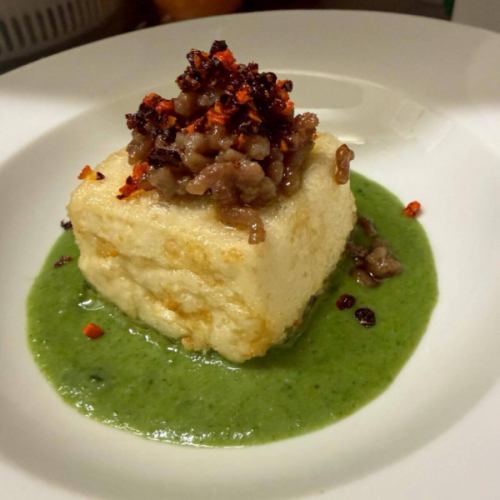 这里是Saien Kochi店！

我们提供多种用时令蔬菜烹制的美味佳肴！
它也有相应的课程，请您尝试一下！

今年只剩下几天了，我们期待您预订年终派对☝️
工作日我们还有空位，欢迎随时光临！

我们的新年派对还有空位！欢迎随时联系我们！

请注意，通过 Hot Pepper 预订也可以获得积分！

https://www.hotpepper.jp/strJ003829723/

高知市大手筋1丁目6-23 中山大厦2楼
☎️0888558835
以高知县产蔬菜为主的居酒屋
有包间！蔬菜、肉类、鱼类应有尽有🐟🍖
#高知市 #高知美食 #高知居酒屋 #高知居酒屋美食 #高知包厢居酒屋 居酒屋美食 包厢 包厢居酒屋 畅饮蔬菜 蔬菜 年末派对 女生派对 年末派对 现已接受预订 高知年末派对 辣味辣味美食 儿童派对