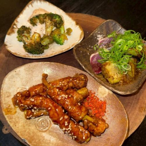 这里是Saien Kochi店！

今年只剩下几天了！
寒冷天气持续，所以要多吃蔬菜，增强体质，抵御寒冷！

我们已经开始收到年末和新年派对的预订和咨询，所以请尽早预订。
工作日我们还有空位，欢迎光临！

周末具体时间视情况而定，但我们有空档！期待您的联系！

请注意，通过 Hot Pepper 预订也可以获得积分！

https://www.hotpepper.jp/strJ003829723/

高知市大手筋1丁目6-23 中山大厦2楼
☎️0888558835
以高知县产蔬菜为主的居酒屋
有包间！蔬菜、肉类、鱼类应有尽有🐟🍖
#高知市 #高知美食 #高知居酒屋 #高知居酒屋美食 #高知私人居酒屋 #居酒屋美食 #包间 #私人居酒屋 #畅饮 #蔬菜 #美食 #年末派对 #女生之夜 #年末派对预订现已开放 #高知年末派对 #辣椒 #辣椒美食 #欢迎儿童