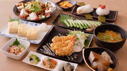 추천!기간 한정 12품 음료 무제한 포함 5500엔(부가세 포함)