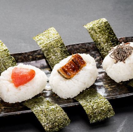 【備前焼きの土鍋使用】オーダーが入ってから握る出来立ておむすび