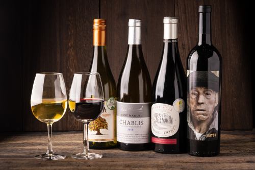 [Carefully selected wines selected by sommelier]