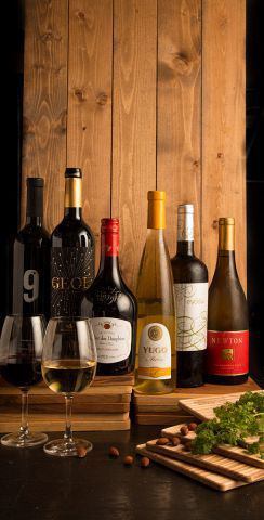 Reasonable uniform price wine selected carefully from different countries ♪