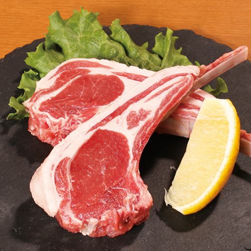 自慢のお肉は北海道直送♪ロースやタン塩、ラムチョップなど★一品料理も充実しています！
