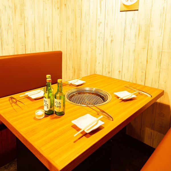 Please feel free to use it at work, drinking parties with like-minded friends, etc.The spacious interior is designed so that you can see everyone's faces, so it's perfect for large parties.The casual yet stylish space is recommended for girls-only gatherings, joint parties, birthdays, anniversaries, and after-parties in Shinjuku.A course with all-you-can-drink is also available.