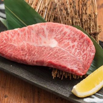 ■5,900日元套餐◆特级盐牛舌、3种特级和牛、牛油酱kuppa（附2小时无限畅饮）