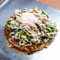 【新大阪名物】どて焼きネギ玉半熟卵～乗せ～