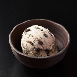 牛脂入りチョコチップアイス